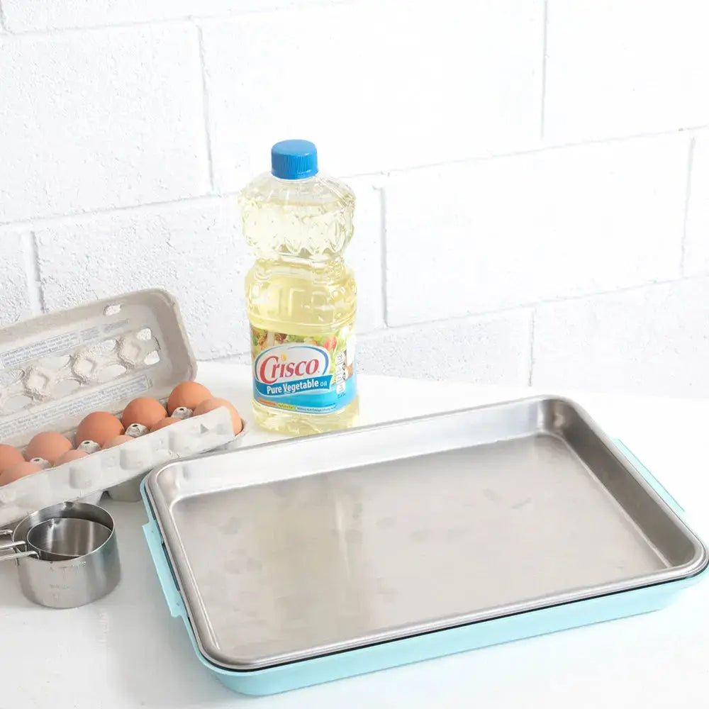 Heritage - Chickadee - 10x15 - Deep Bakeware Pan - Stainless Steel - BPA Free Plastic Lid - USA Made - Homeplace Market LLC
